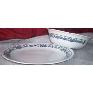  Corelle Old Town (Blue Onion) 2 Bowls 1 Lunch Plate 