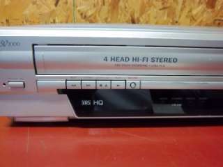 SV 2000 Video Cassette Tape VHS / DVD Player Recorder combo  