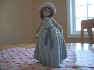 LLADRO GIRL WITH HAT ROSE FIGURINE SPAIN GLOSS 6275  