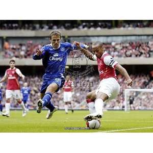Arsenal v Everton 28/10/06 Arsenals Thierry Henry and Evertons Phil 