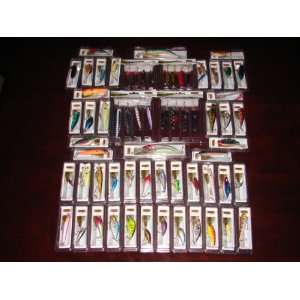 of 64 New in the Box Bass Trout Redfish Musky Crankbait Fishing Lures 