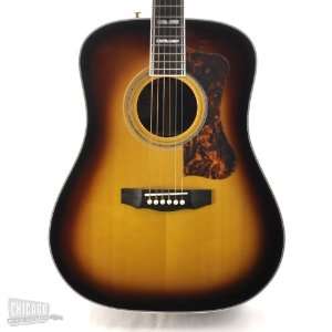  Guild D 55 Antique Burst with Case Musical Instruments