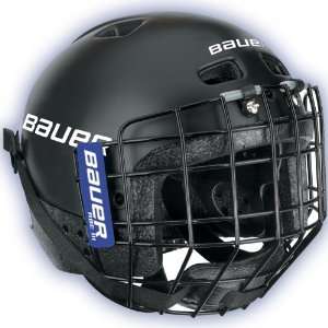  Bauer Techlite Youth Hockey Helmet w/Cage   2009 Sports 