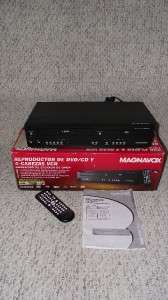 Magnavox DVD Player/VCR Combo DV220MW9 (5573)  