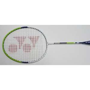  B 500 YONEX Badminton Racquet